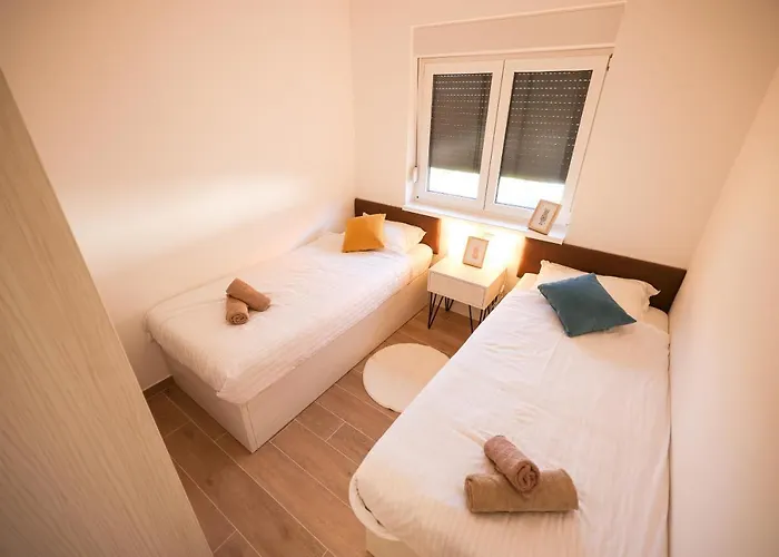 아파트 Golden Sunset Luxury 자다르