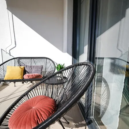 Golden Sunset Luxury Apartment